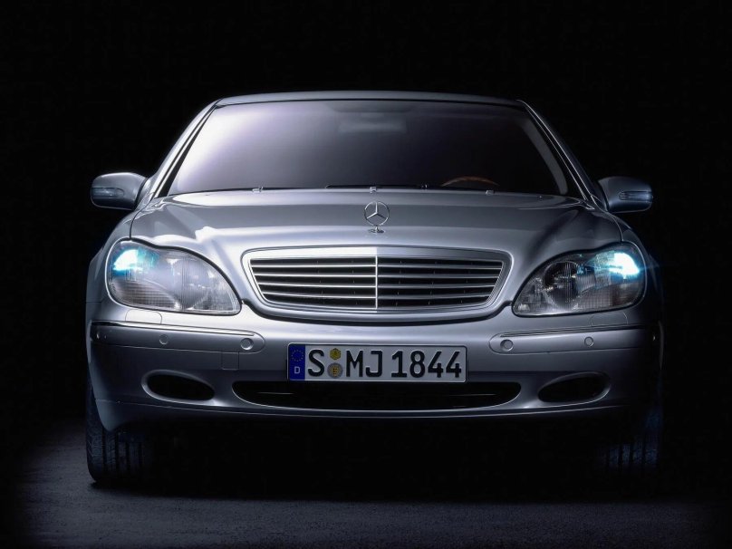 Mercedes Benz s500 w220