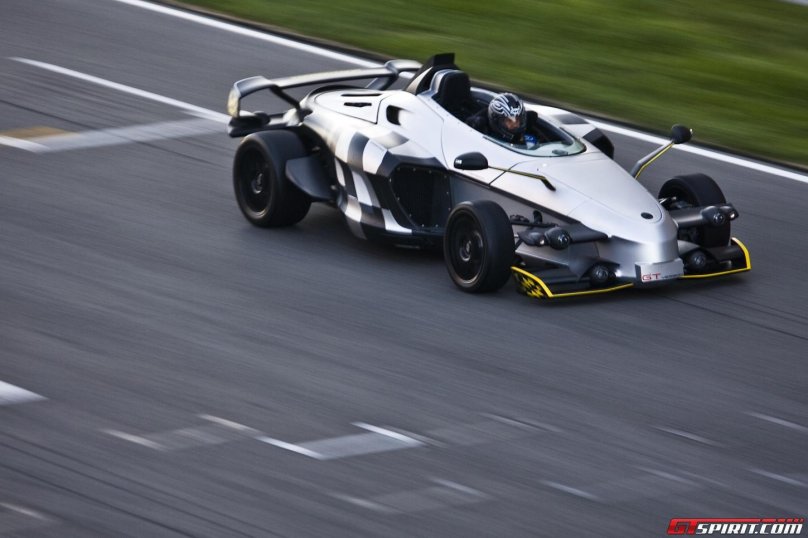 Трамонтана автомобиль