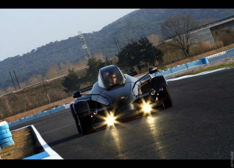 Трамонтана автомобиль