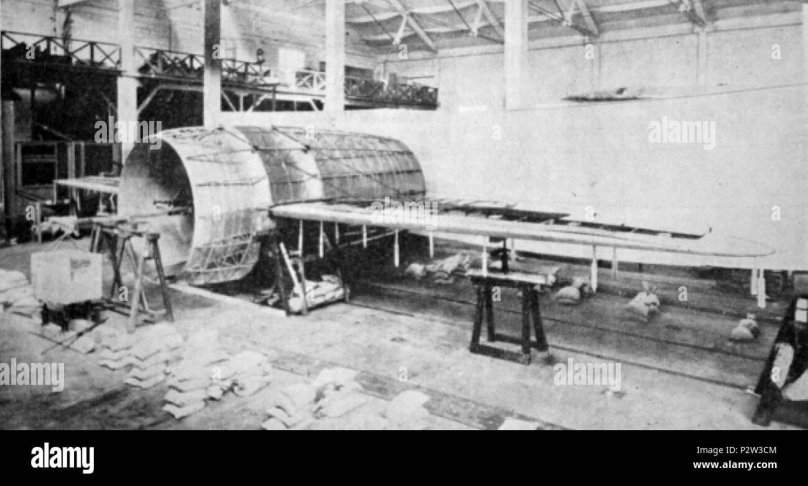 Самолет бочка Италия