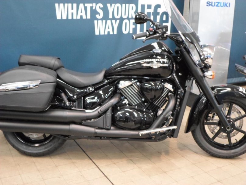 Suzuki vl1500 b 2016