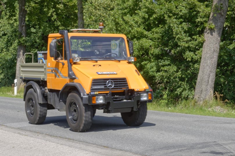 Мерседес Унимог 2021