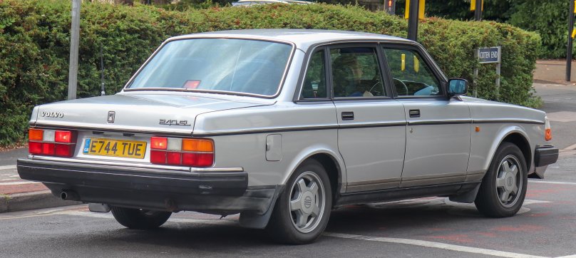Volvo 240 Virgo