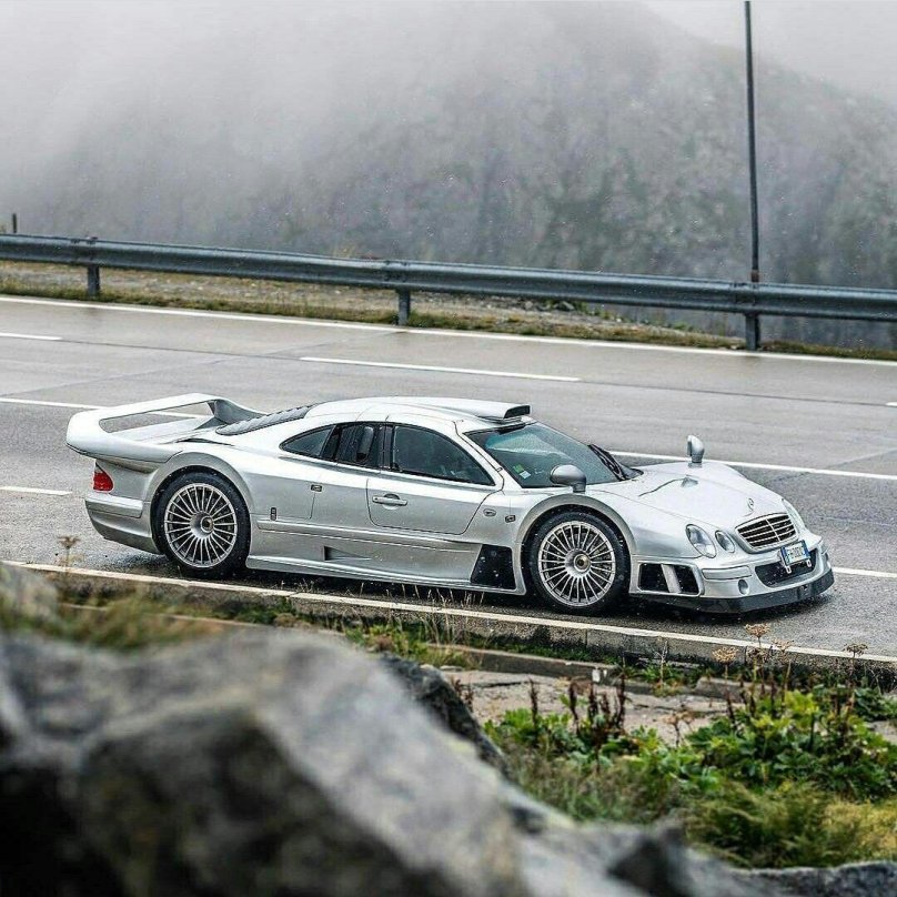 Мерседес Бенц CLK GTR
