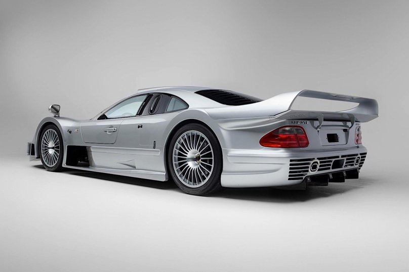 Мерседес CLK GTR AMG