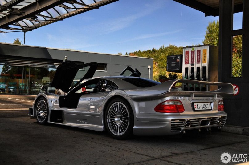 Мерседес Бенц CLK GTR