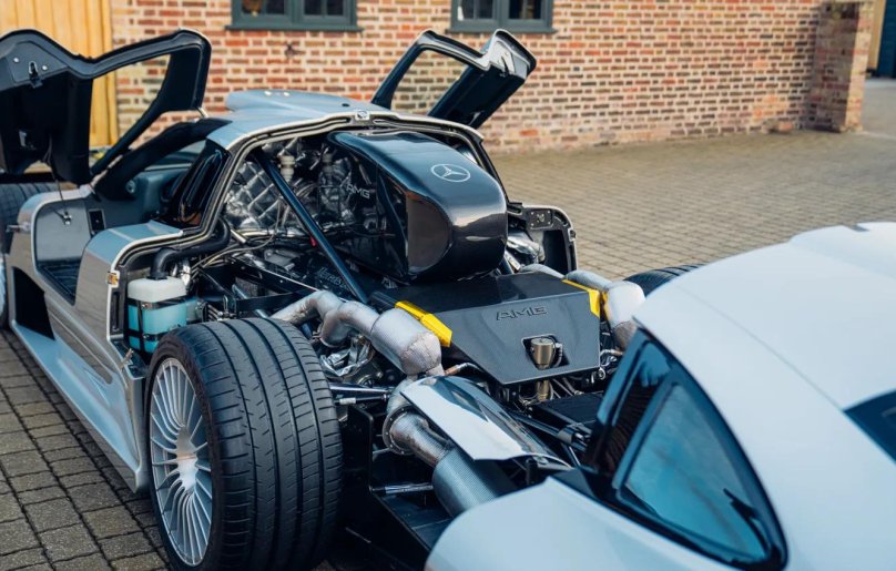 Mercedes CLK GTR 1999