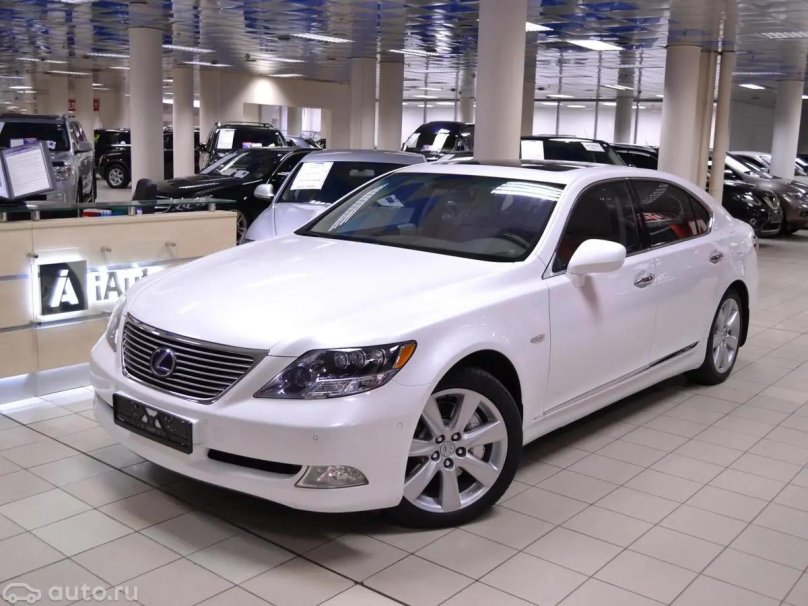 Лексус 600hl