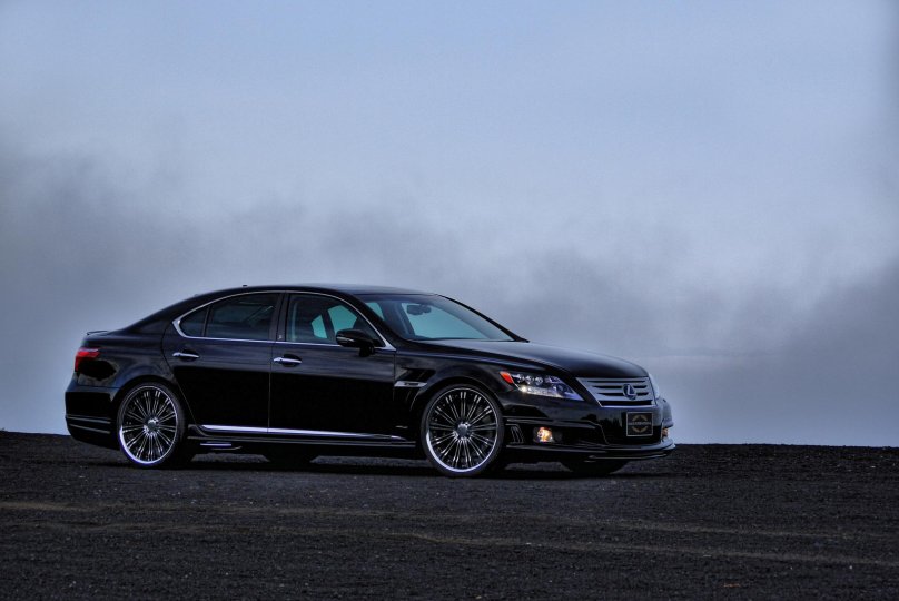 Лексус ls600hl