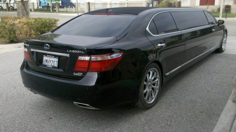 Лексус 600hl лимузин