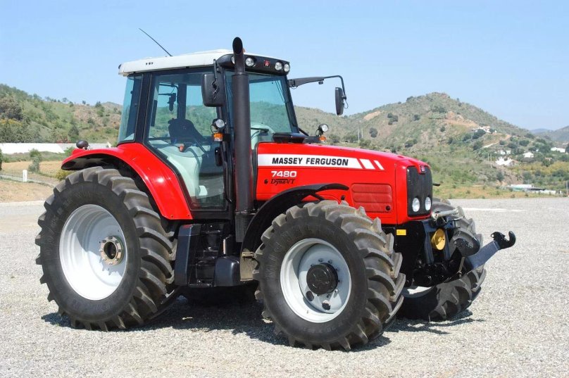 Трактор Massey Ferguson