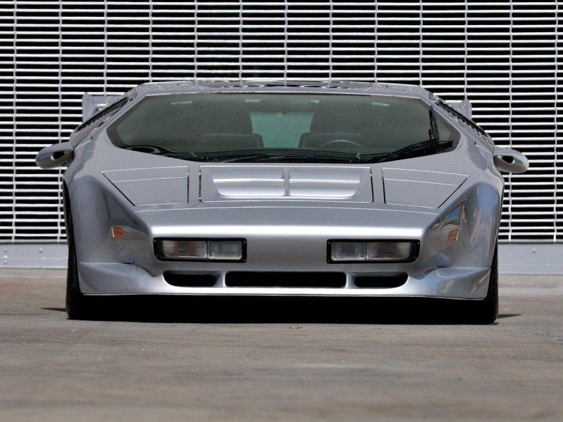 Машина vector w8