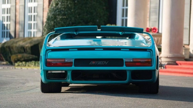 Vector w2 Twin Turbo 1980