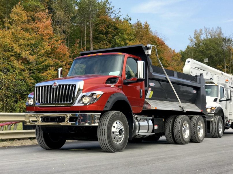 Navistar International 8600