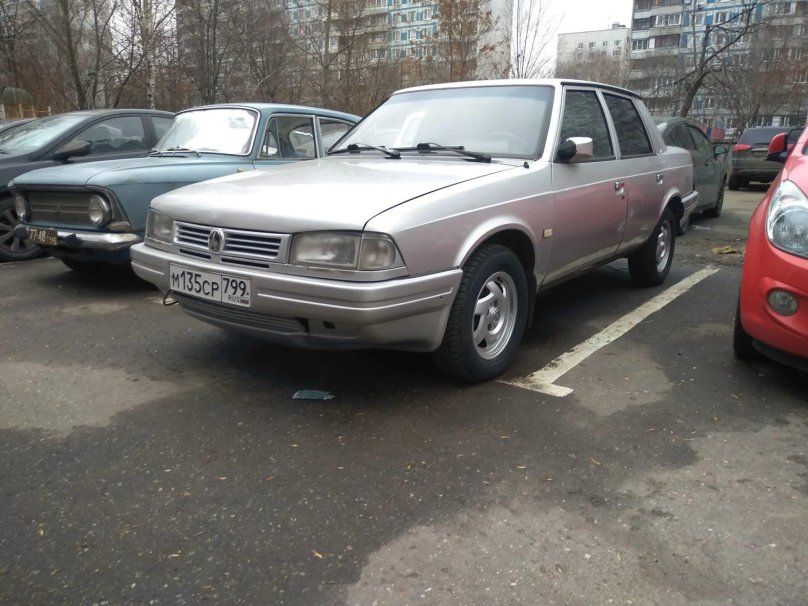 Москвич-2142 легковой автомобиль