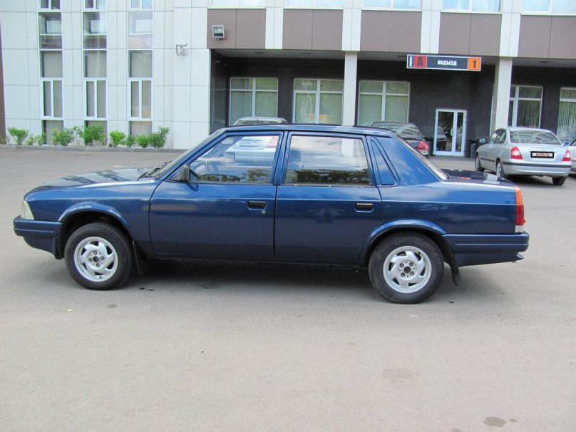 Москвич-2142 легковой