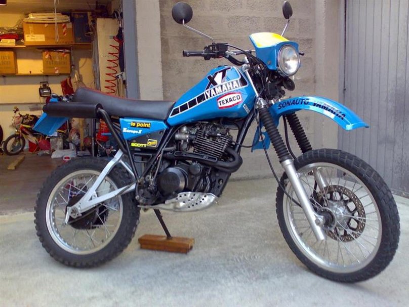 Ямаха XT 550