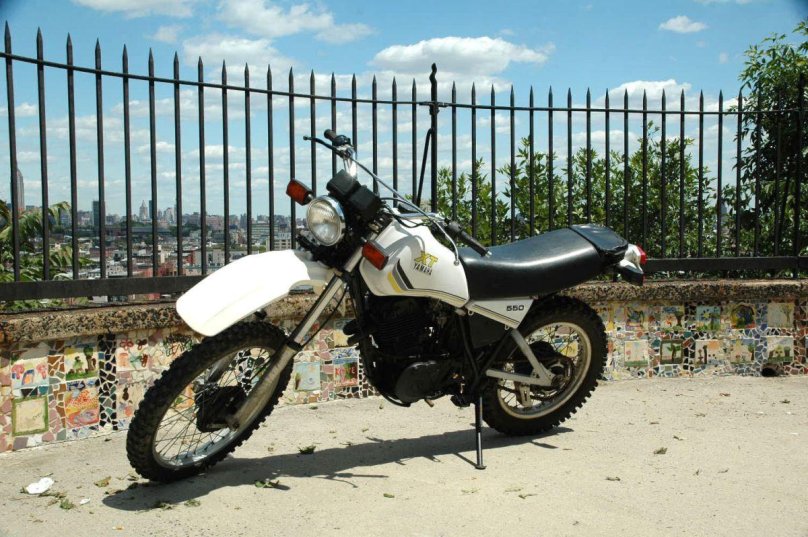 Ямаха XT 550