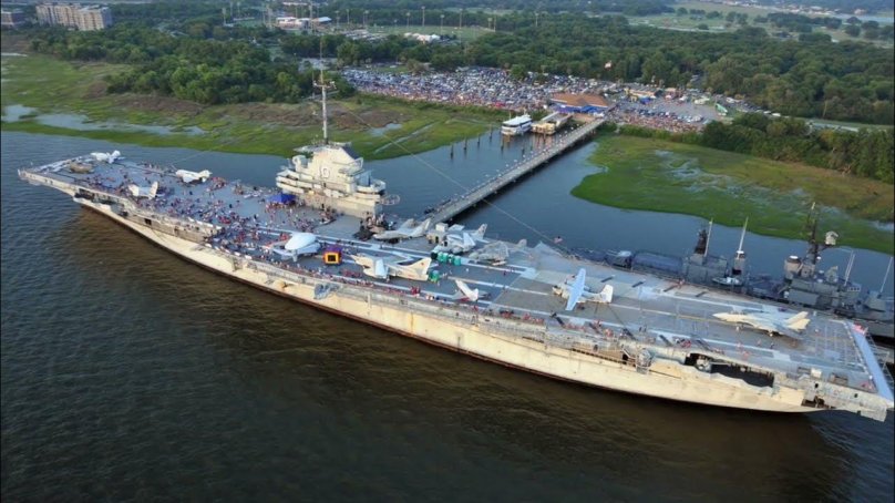 Авианосец USS Yorktown