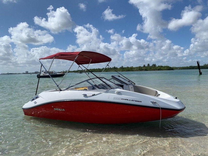 Катер Sea Doo Challenger