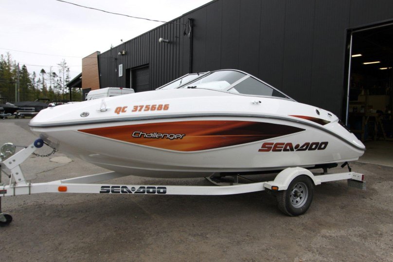 Катер BRP Sea-Doo Challenger 180