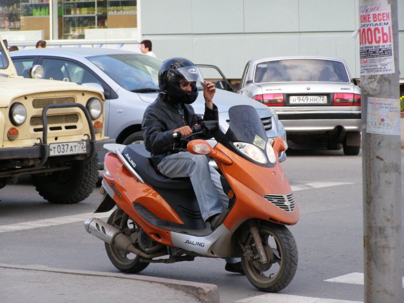 Скутер BMW c1