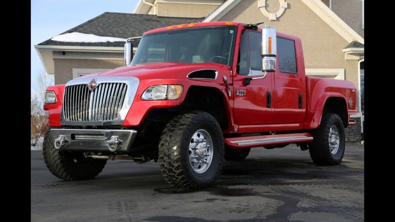 Navistar International MXT