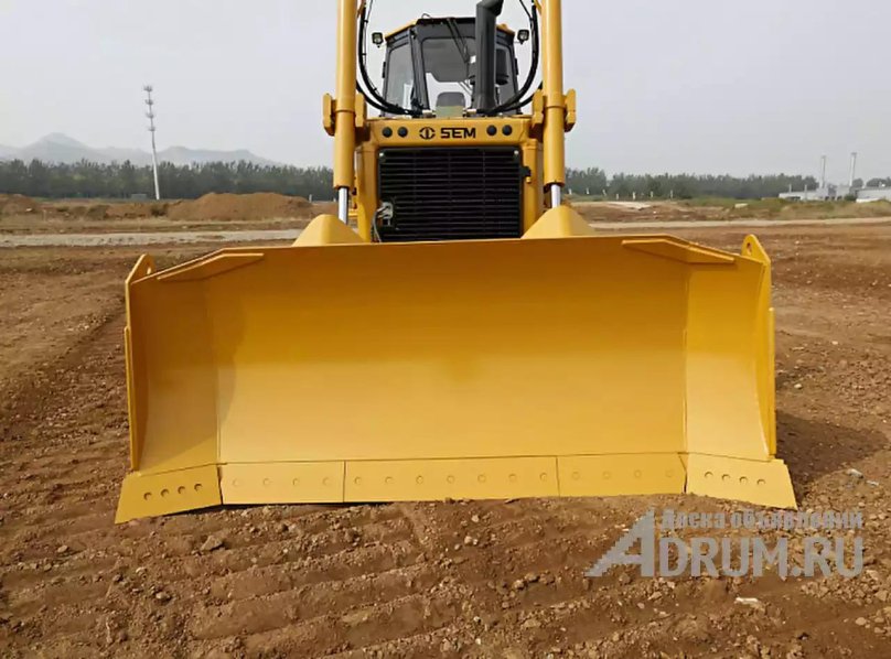 Гусеничный бульдозер sem 816