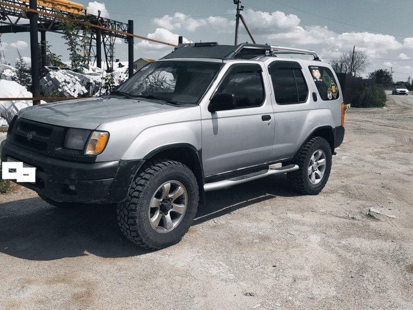 Ниссан Икс Терра 2000