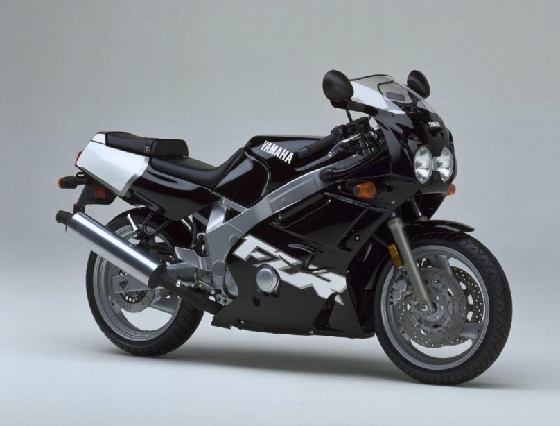 Yamaha FZR 1998