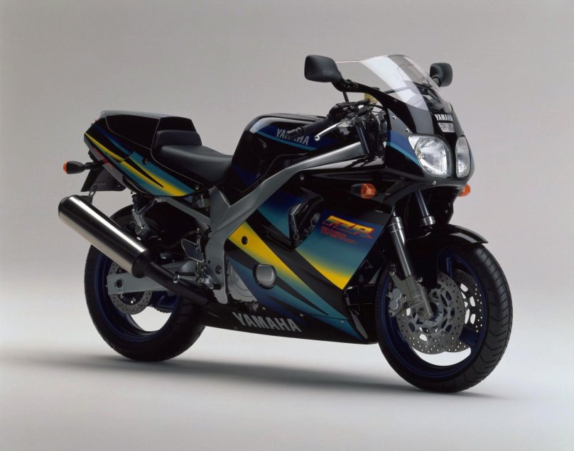 Ямаха FZR 600