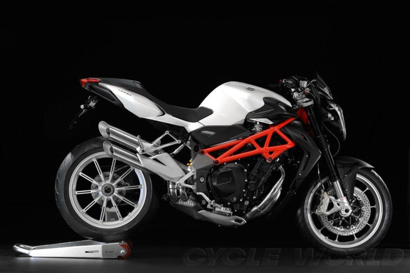 MV Agusta brutale 1090 RR