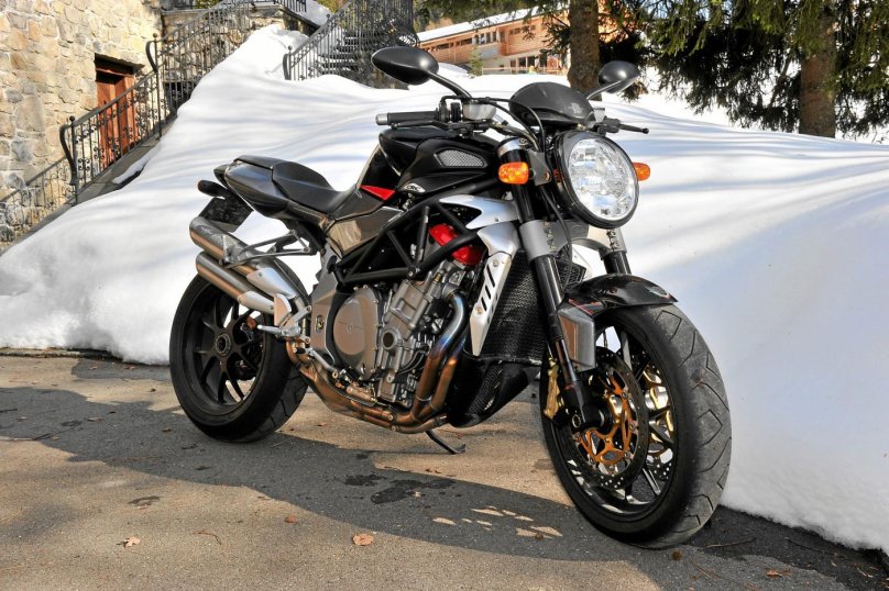 MV Agusta brutale 910s