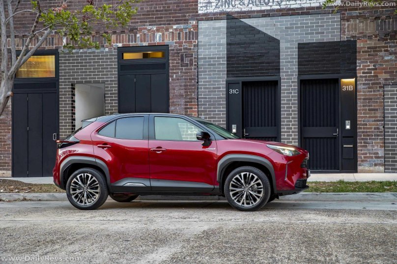 2021 Toyota Yaris Cross DAILYREVS