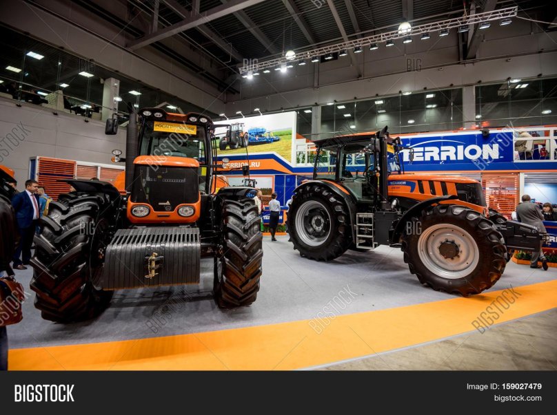 Трактор Terrion ATM 3180