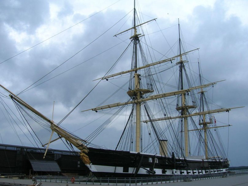 Датский Фрегат юлланд