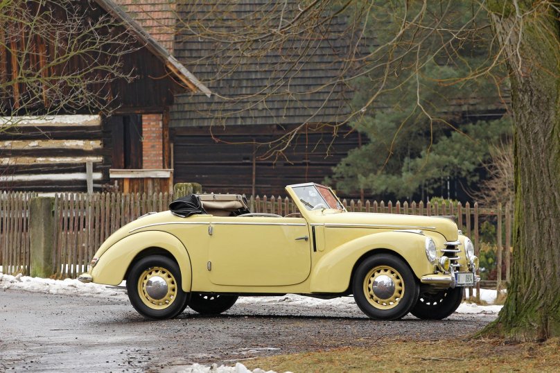 Шкода родстер