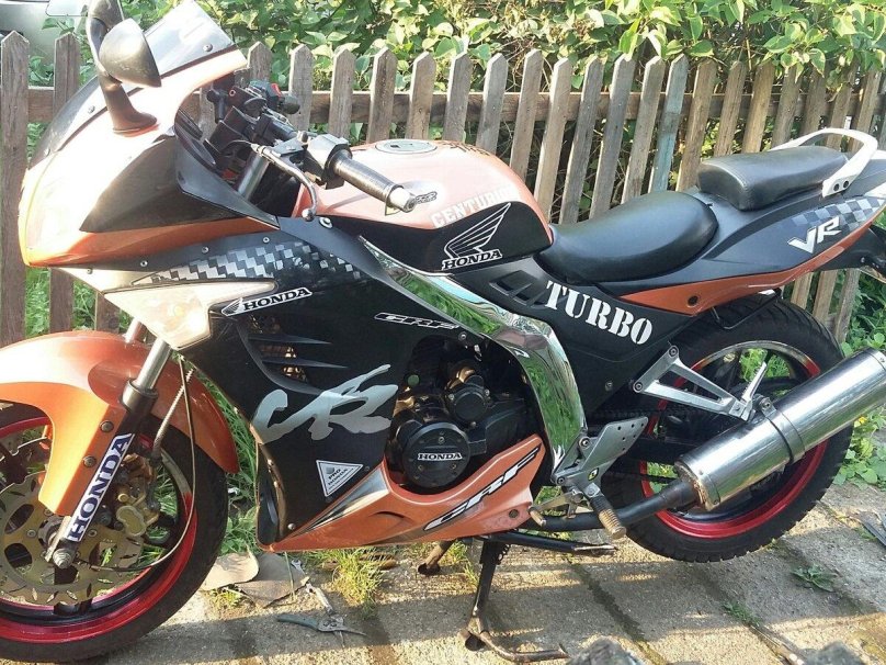 Мотоцикл Центурион Битрикс 150