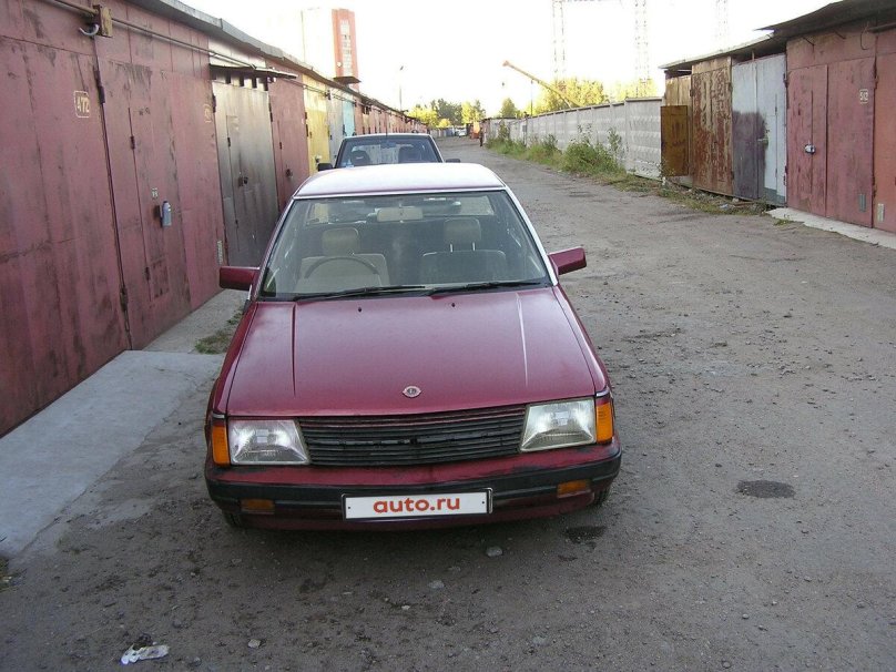 Ниссан Станза 1988