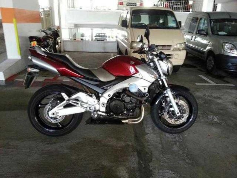 Suzuki GSR 400 2008