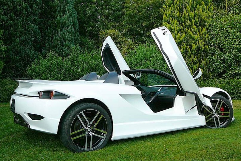 Автомобиль k1 Attack