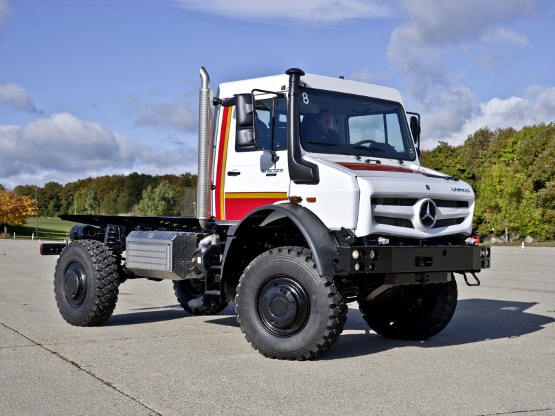 Unimog Mercedes-Benz