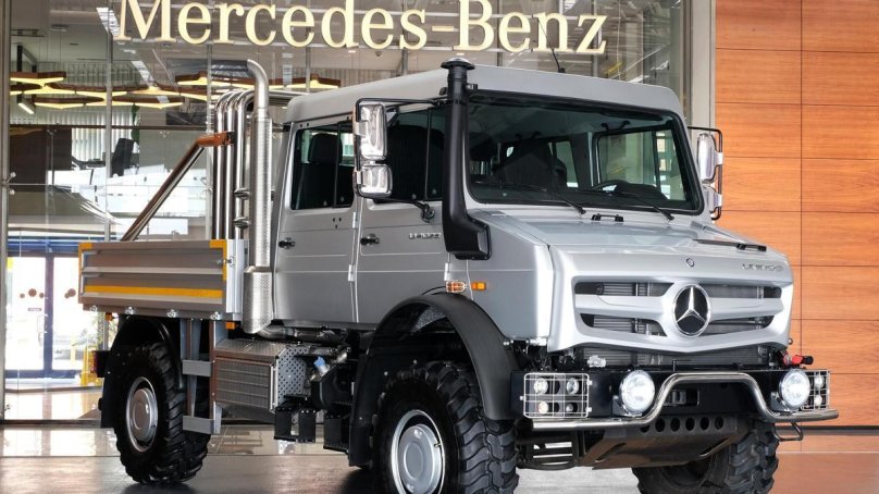 Унимог с двойной кабиной 6х6