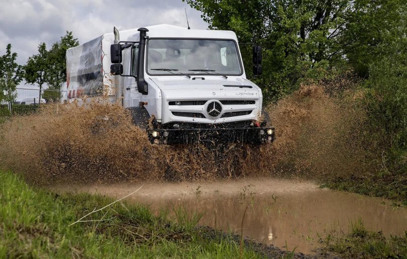 Mercedes-Benz Unimog u5000