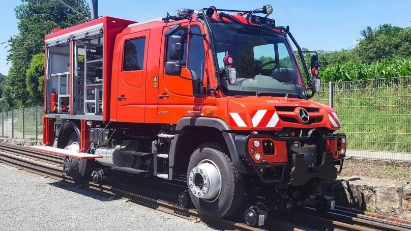 Mercedes Unimog u400