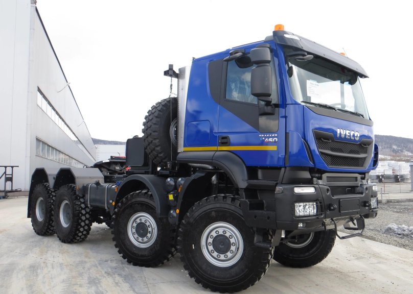 Седельный тягач Iveco-Trakker / Ивеко-АМТ 733910