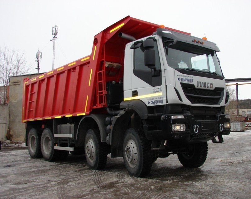 Самосвал Iveco 8х8