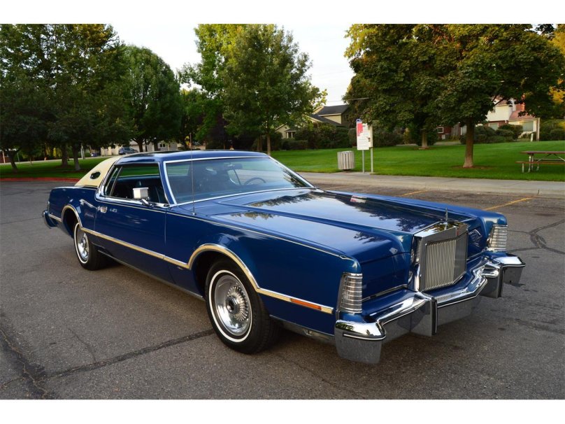 Lincoln Continental Mark IV 1976