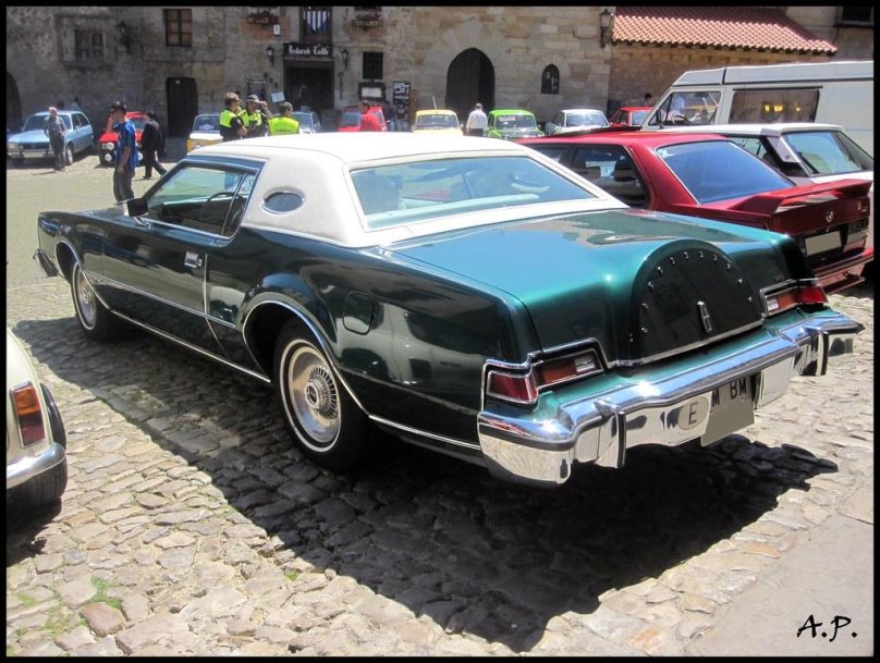 Lincoln Mark 4 1976