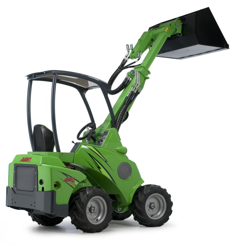 Мини-погрузчик avant 420